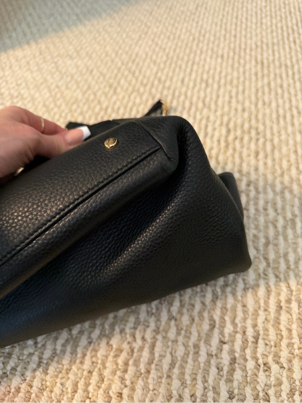 Tory Burch Black Pebbled Leather Shoulder Bag with Gold Logo - Picture 3 of 7